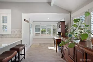 724 S Summit Ave, Bremerton, WA 98312 - Photo 9