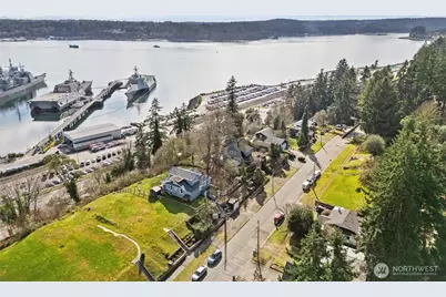 724 S Summit Avenue, Bremerton, WA 98312 - Photo 5