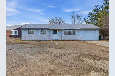 702 West Ridge Drive, Omak, WA 98841 - Photo 1