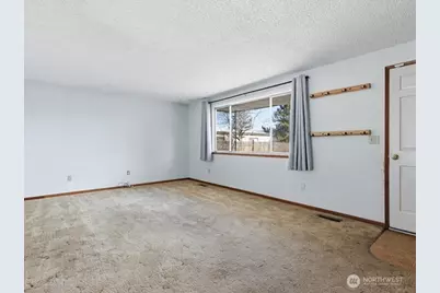 702 West Ridge Drive, Omak, WA 98841 - Photo 3