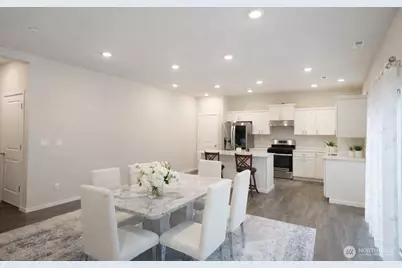 10623 SE 265th Place, Kent, WA 98030 - Photo 9