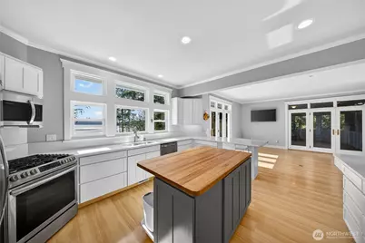 8651 Turners Bay Place, Anacortes, WA 98221 - Photo 11
