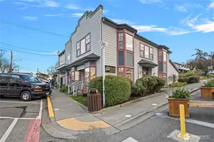 9 Front St NW, Coupeville, WA 98239 - Photo 1