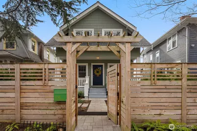 5241 16th Avenue NE, Seattle, WA 98105 - Photo 3