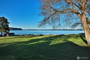 689 Kellogg Ln, Oak Harbor, WA 98277 - Photo 11