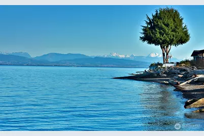 689 Kellogg Lane, Oak Harbor, WA 98277 - Photo 9