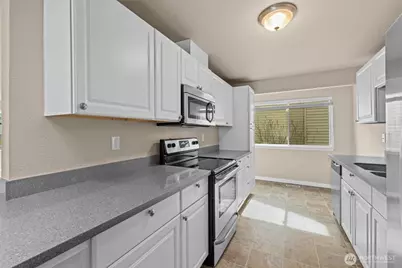 24619 12th Avenue S, Des Moines, WA 98198 - Photo 17