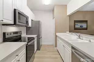 6946 47th Ln SE, Olympia, WA 98513 - Photo 9