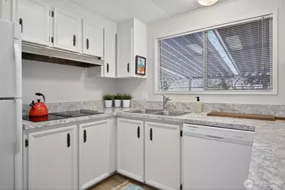 3323 207th Place SE, Bothell, WA 98012 - Photo 17