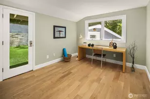 5610 W Mercer Way, Mercer Island, WA 98040 - Photo 23