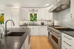 5610 W Mercer Way, Mercer Island, WA 98040 - Photo 9
