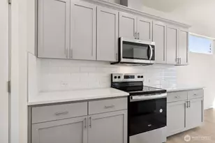 15851 Woodland Ct SE, Yelm, WA 98597 - Photo 19