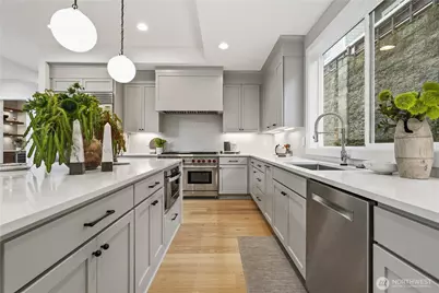 2582 136th Lane SE, Bellevue, WA 98005 - Photo 11