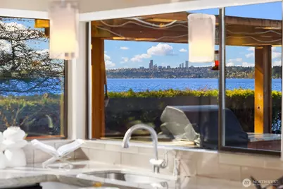 1621 10th Street W, Kirkland, WA 98033 - Photo 11