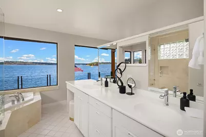 1621 10th Street W, Kirkland, WA 98033 - Photo 21