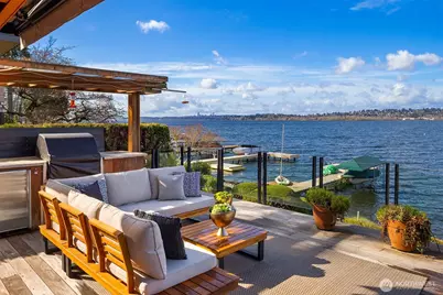 1621 10th Street W, Kirkland, WA 98033 - Photo 3