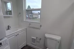 437 D St, Blaine, WA 98230 - Photo 9