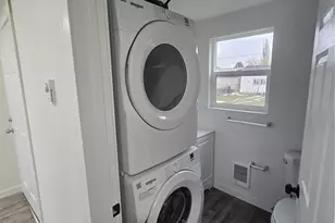 437 D St, Blaine, WA 98230 - Photo 7