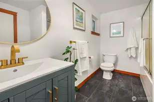 9418 Fremont Ave N, Seattle, WA 98103 - Photo 17