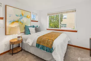 9418 Fremont Ave N, Seattle, WA 98103 - Photo 15