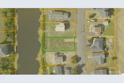 555 Canal Drive NE, Ocean Shores, WA 98569 - Photo 9