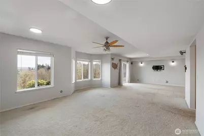 5805 51st Ave Ct E, Tacoma, WA 98443 - Photo 35