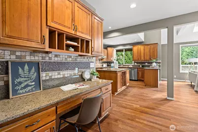 7139 NE Dolphin Drive, Bainbridge Island, WA 98110 - Photo 13