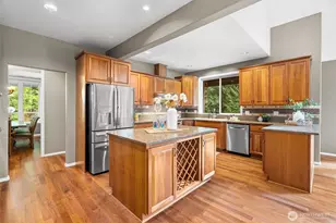 7139 NE Dolphin Dr, Bainbridge Island, WA 98110 - Photo 11