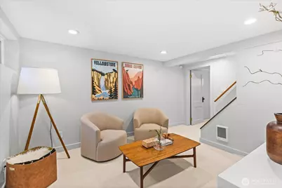 810 NE Ravenna Boulevard, Seattle, WA 98115 - Photo 19