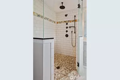 801 Livingston Bay Shore Drive, Camano Island, WA 98282 - Photo 15