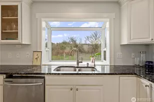 801 Livingston Bay Shore Dr, Camano Island, WA 98282 - Photo 9