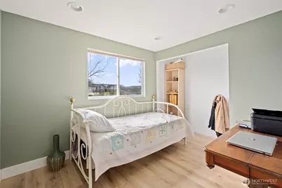 801 Livingston Bay Shore Drive, Camano Island, WA 98282 - Photo 17