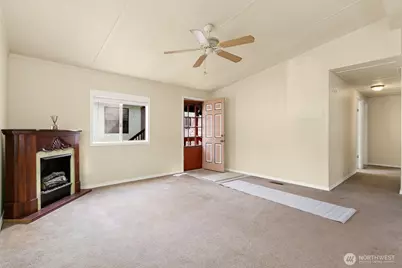 8322 19th Ave Court E #11, Tacoma, WA 98404 - Photo 3