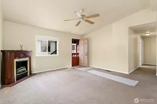 8322 19th Ave Ct E, Tacoma, WA 98404 - Photo 3