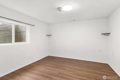 2702 Cedar Avenue S, Renton, WA 98055 - Photo 35