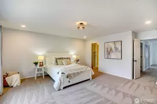 22718 SE 12th Pl, Sammamish, WA 98075 - Photo 19