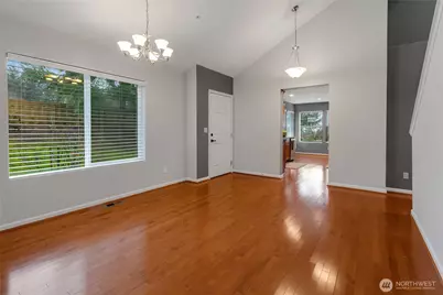 7208 James Place SE, Auburn, WA 98092 - Photo 9