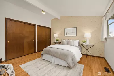 4360 Somerset Boulevard SE, Bellevue, WA 98006 - Photo 15