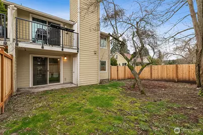 9810 28th Avenue SW #B101, Seattle, WA 98126 - Photo 17