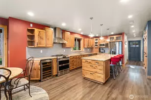 12511 Cole Point Dr, Anderson Island, WA 98303 - Photo 9