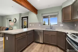 12511 Cole Point Dr, Anderson Island, WA 98303 - Photo 31