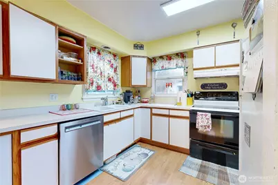 530 SW 4th Street, College Place, WA 99324 - Photo 11