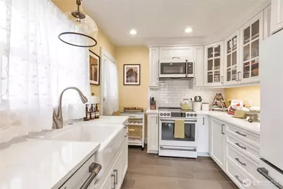 154 NW 73rd Street, Seattle, WA 98117 - Photo 13