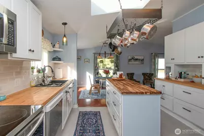 202 S Bayview Avenue, Port Angeles, WA 98362 - Photo 13