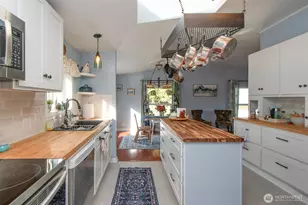 202 S Bayview Ave, Port Angeles, WA 98362 - Photo 13