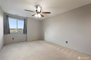 9826 Greenleaf Loop SE, Yelm, WA 98597 - Photo 23