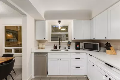 8731 13th Avenue NW, Seattle, WA 98117 - Photo 9