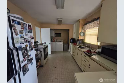 1318 S 6th Avenue, Yakima, WA 98902 - Photo 11