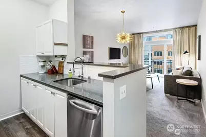 2414 1st Avenue #703, Seattle, WA 98121 - Photo 11