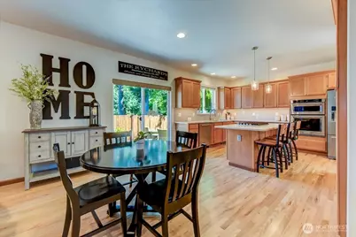 907 196th Place SW, Lynnwood, WA 98036 - Photo 7